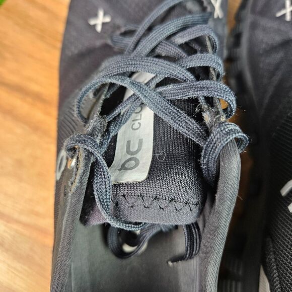 On Cloud X 3 Womens Size 7 Black Athletic Running Walking Shoes Sneakers *FLAWS* - Picture 10 of 15